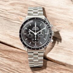 Omega Speedmaster Moonwatch Chronograph 310.30.42.50.01.001
