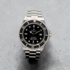 Sea-Dweller 40 16600 (Discontinued)
